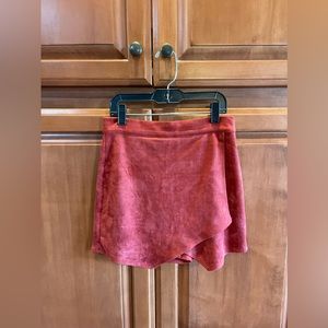 von maur suede skort